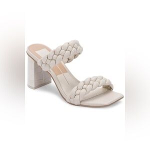 NIB DOLCE VITA PAILY HEELS IN BONE PATENT